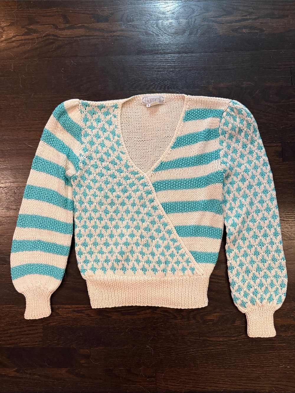 Vintage V-Neck Mixed Knit Sweater in Cream and Teal
